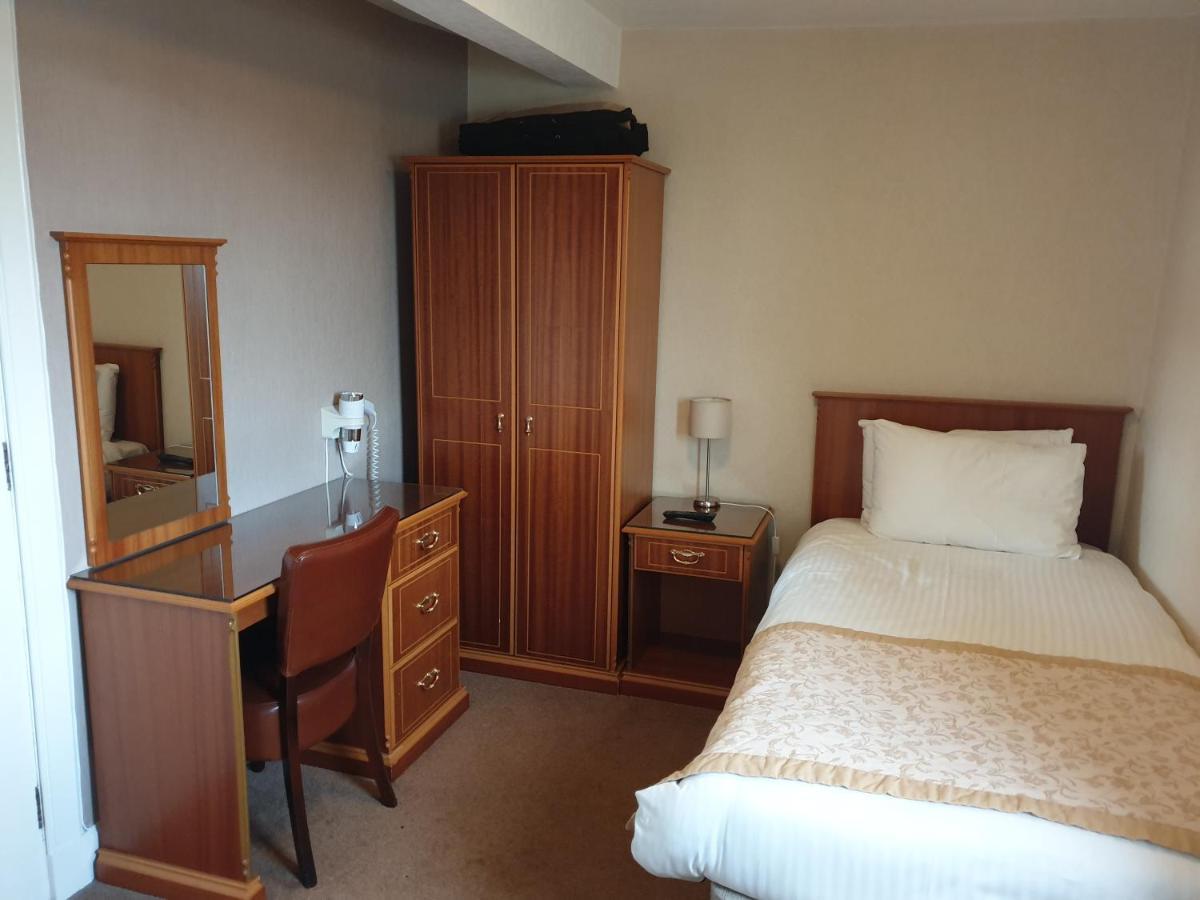 אלנס Commercial Hotel מראה חיצוני תמונה